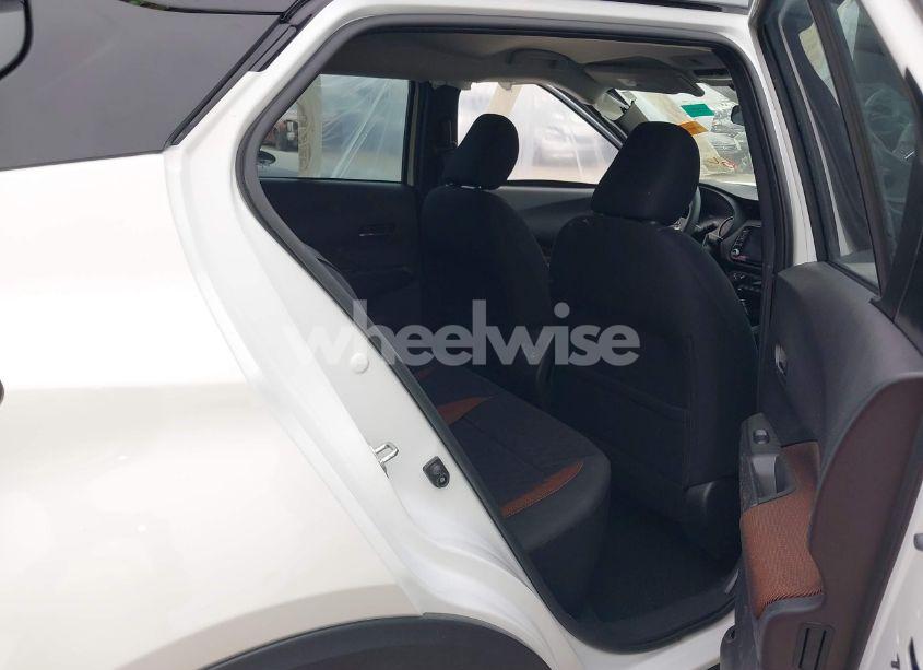 Photo 8 of 2024 Nissan Kicks SR XTRONIC CVT (VIN 3N1CP5DV4RL539932)