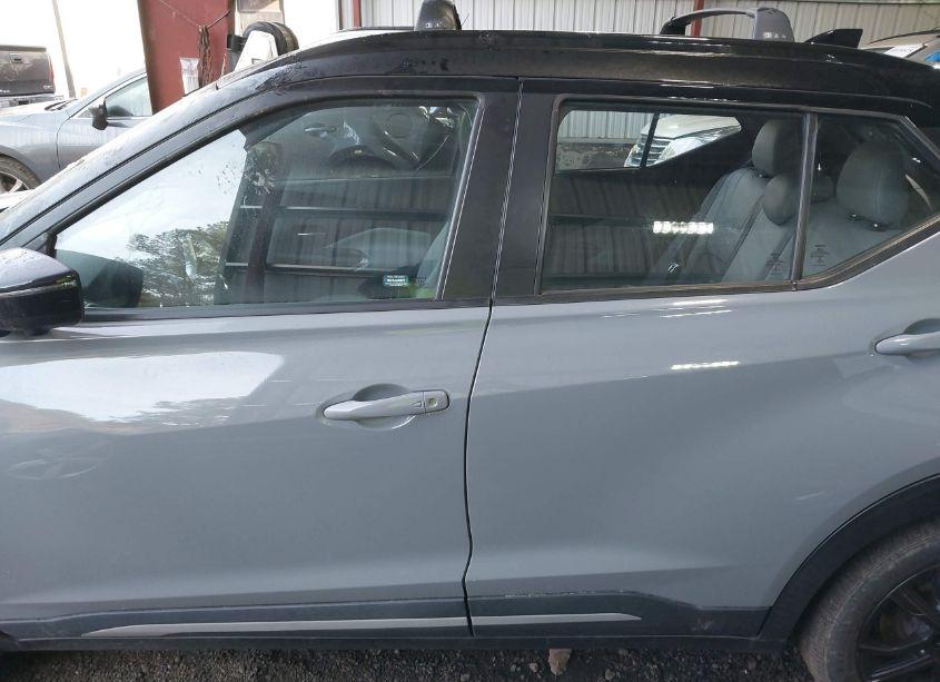 Photo 14 of 2021 Nissan Kicks SR XTRONIC CVT (VIN 3N1CP5DV5ML493052)