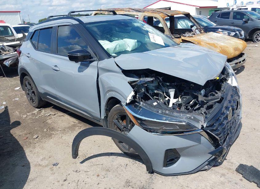 2021 Nissan Kicks SR XTRONIC CVT (VIN 3N1CP5DV5ML558594) main photo