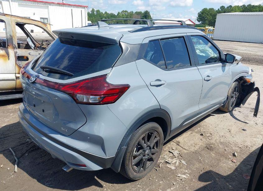 Photo 4 of 2021 Nissan Kicks SR XTRONIC CVT (VIN 3N1CP5DV5ML558594)