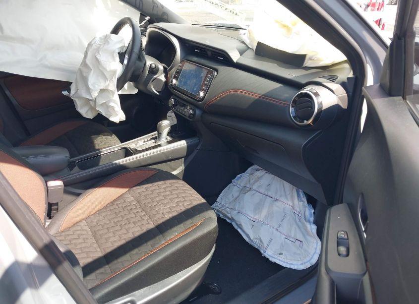 Photo 5 of 2021 Nissan Kicks SR XTRONIC CVT (VIN 3N1CP5DV5ML558594)