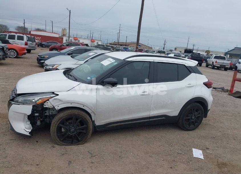 Photo 14 of 2023 Nissan Kicks SR XTRONIC CVT (VIN 3N1CP5DV5PL477504)