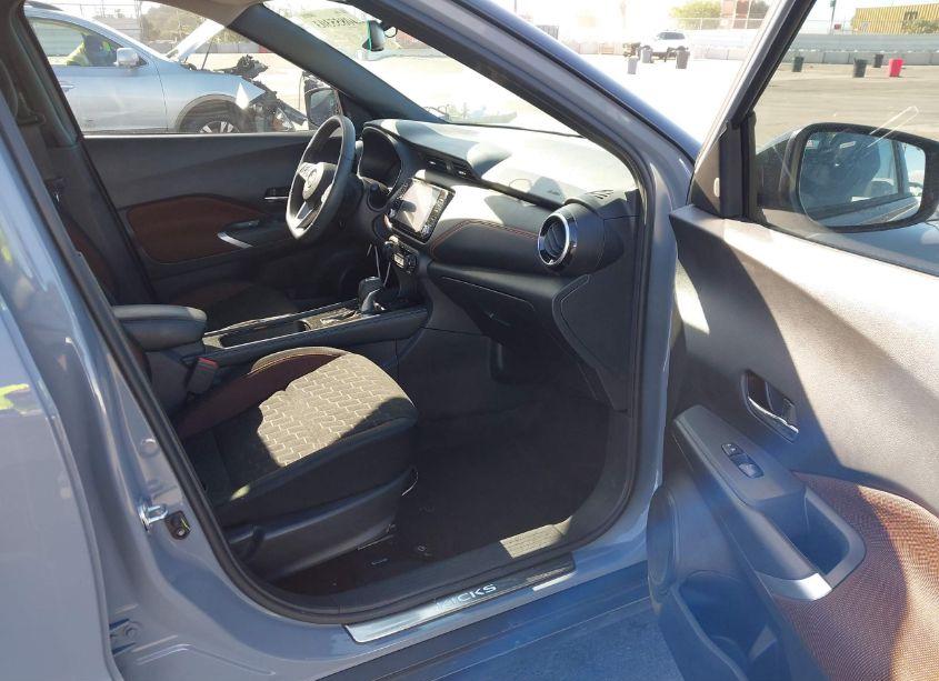 Photo 5 of 2023 Nissan Kicks SR XTRONIC CVT (VIN 3N1CP5DV5PL544165)