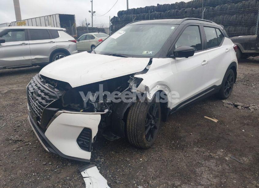 Photo 2 of 2024 Nissan Kicks SR XTRONIC CVT (VIN 3N1CP5DV5RL478607)