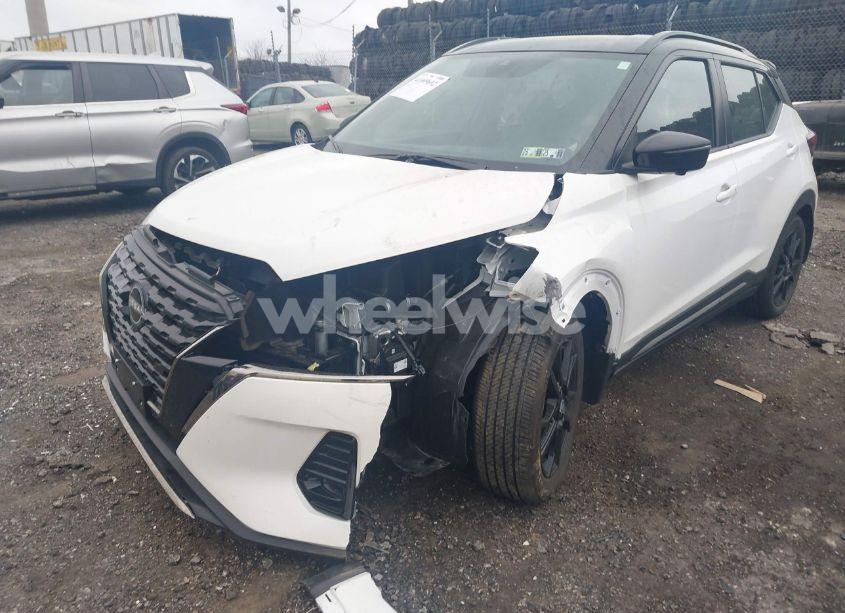 Photo 6 of 2024 Nissan Kicks SR XTRONIC CVT (VIN 3N1CP5DV5RL478607)