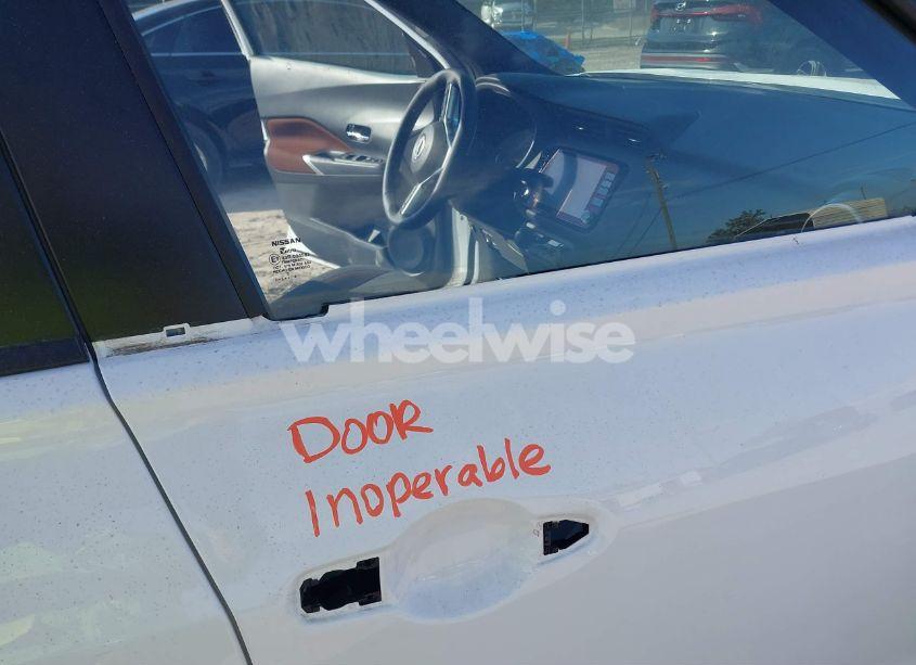 Photo 5 of 2024 Nissan Kicks SR XTRONIC CVT (VIN 3N1CP5DV5RL529975)