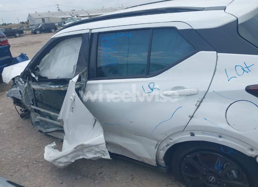 Photo 14 of 2023 Nissan Kicks SR XTRONIC CVT (VIN 3N1CP5DV6PL570998)