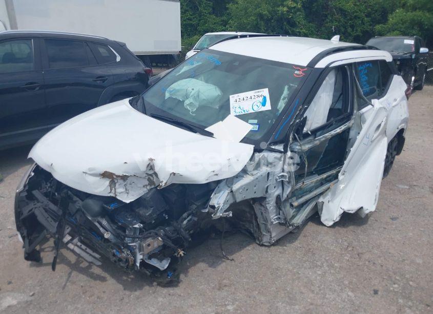 Photo 2 of 2023 Nissan Kicks SR XTRONIC CVT (VIN 3N1CP5DV6PL570998)