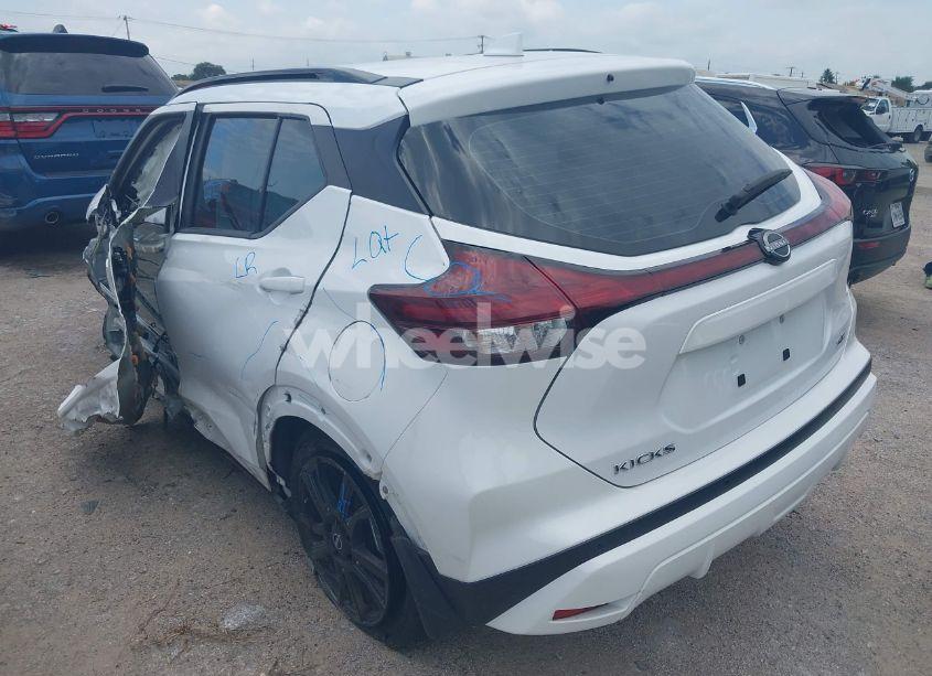 Photo 3 of 2023 Nissan Kicks SR XTRONIC CVT (VIN 3N1CP5DV6PL570998)