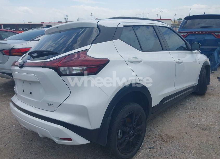 Photo 4 of 2023 Nissan Kicks SR XTRONIC CVT (VIN 3N1CP5DV6PL570998)