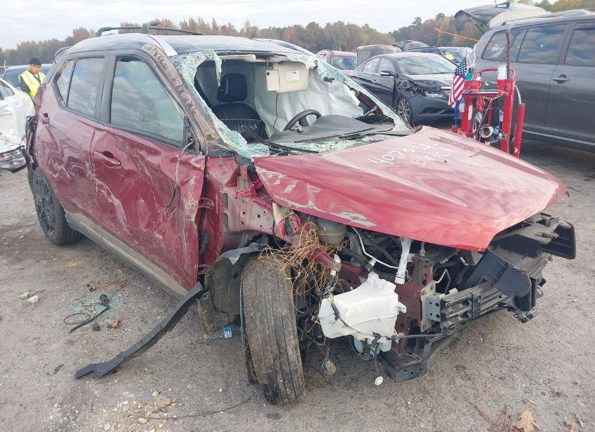 2020 Nissan Kicks SR XTRONIC CVT (VIN 3N1CP5DV7LL546221) main photo