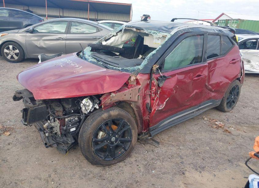 Photo 2 of 2020 Nissan Kicks SR XTRONIC CVT (VIN 3N1CP5DV7LL546221)