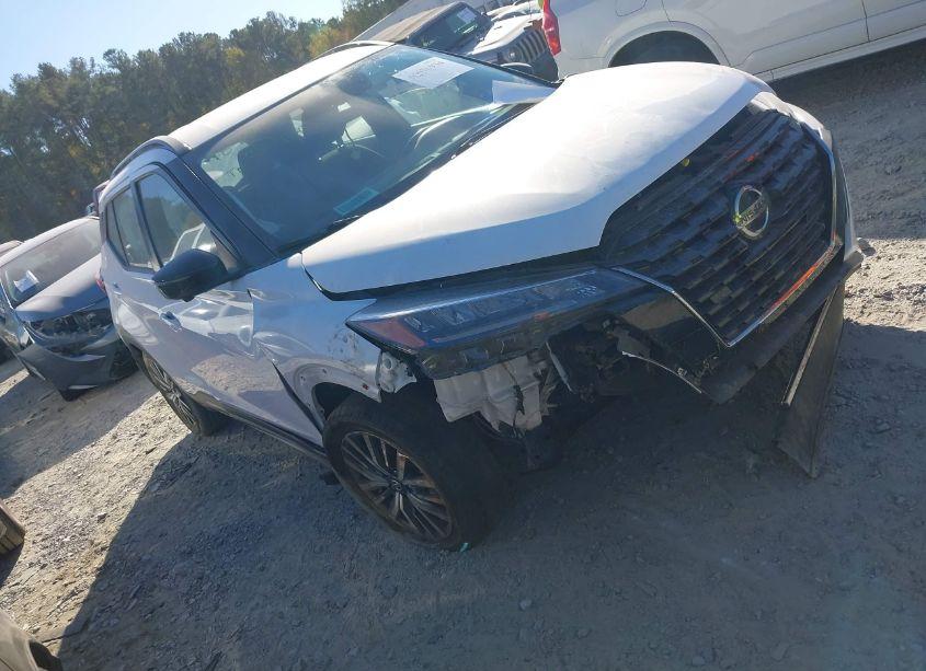 2021 Nissan Kicks SR XTRONIC CVT (VIN 3N1CP5DV7ML489813) main photo