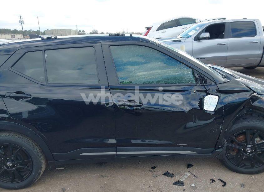 Photo 13 of 2021 Nissan Kicks SR XTRONIC CVT (VIN 3N1CP5DV7ML520557)