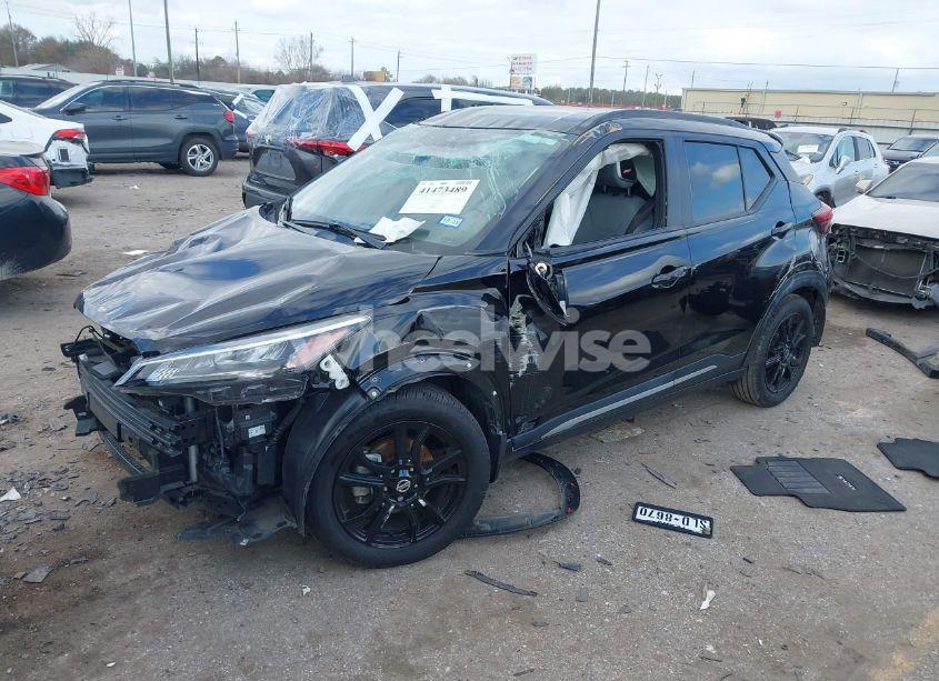 Photo 2 of 2021 Nissan Kicks SR XTRONIC CVT (VIN 3N1CP5DV7ML520557)