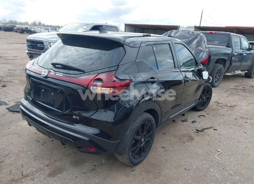 Photo 4 of 2021 Nissan Kicks SR XTRONIC CVT (VIN 3N1CP5DV7ML520557)
