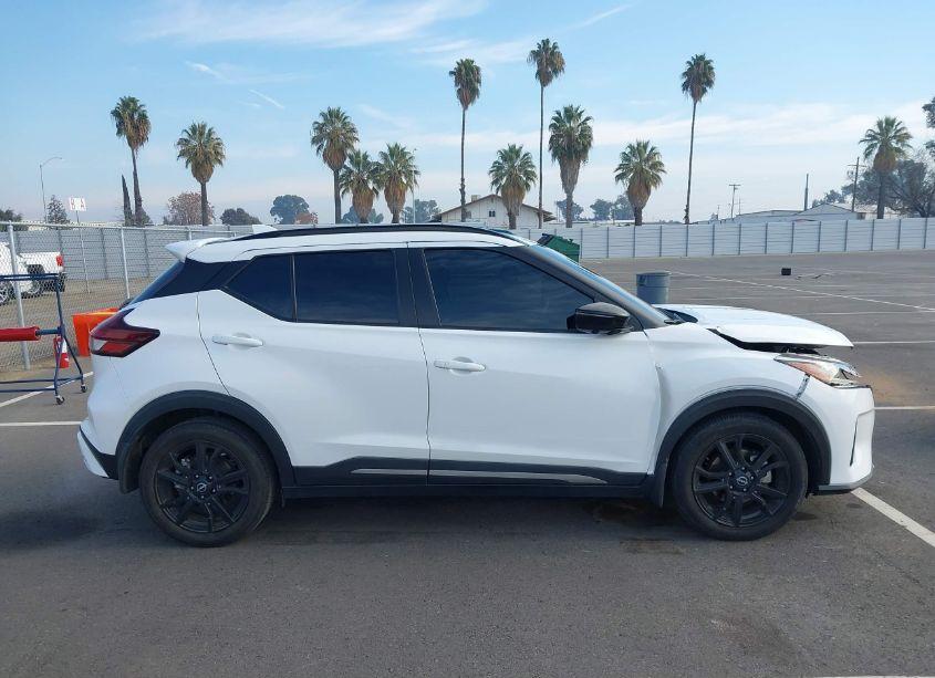 Photo 14 of 2022 Nissan Kicks SR XTRONIC CVT (VIN 3N1CP5DV7NL516302)