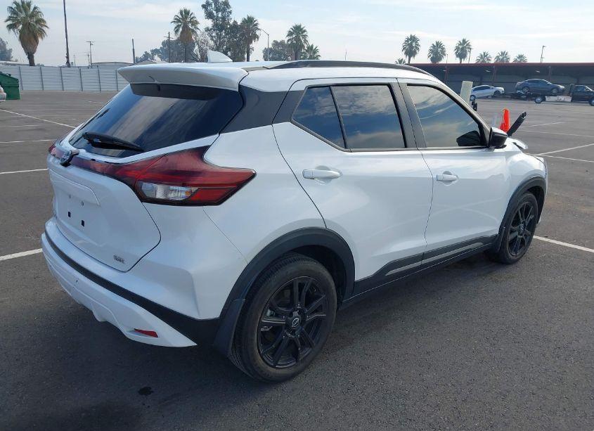 Photo 4 of 2022 Nissan Kicks SR XTRONIC CVT (VIN 3N1CP5DV7NL516302)