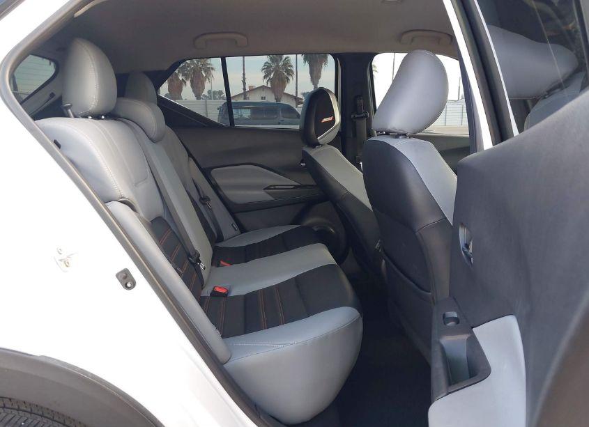 Photo 8 of 2022 Nissan Kicks SR XTRONIC CVT (VIN 3N1CP5DV7NL516302)