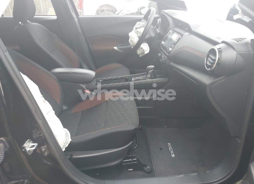 Photo 5 of 2024 Nissan Kicks SR XTRONIC CVT (VIN 3N1CP5DV7RL473473)