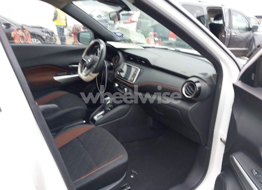 Photo 5 of 2020 Nissan Kicks SR XTRONIC CVT (VIN 3N1CP5DV8LL553761)