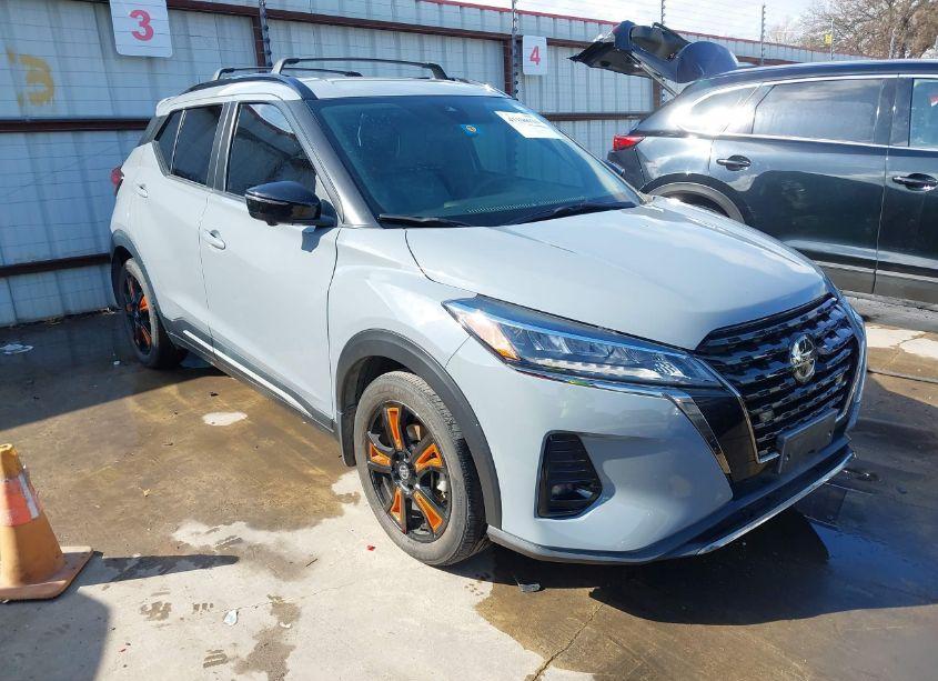 2021 Nissan Kicks SR XTRONIC CVT (VIN 3N1CP5DV8ML518879) main photo