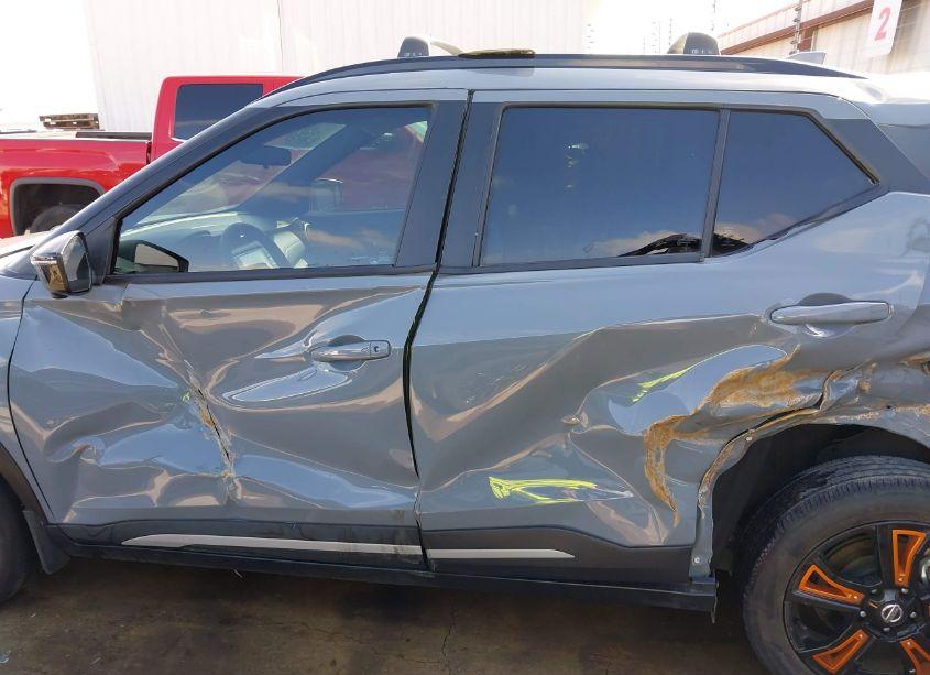 Photo 14 of 2021 Nissan Kicks SR XTRONIC CVT (VIN 3N1CP5DV8ML518879)