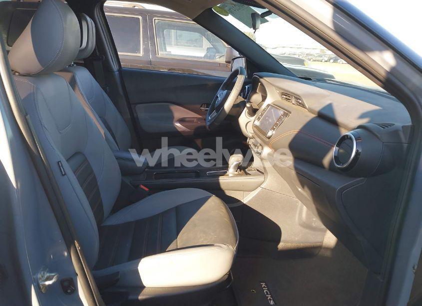 Photo 5 of 2023 Nissan Kicks SR XTRONIC CVT (VIN 3N1CP5DV8PL533385)