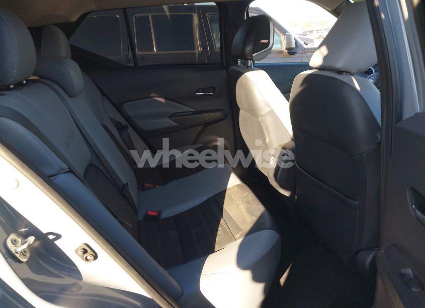 Photo 8 of 2023 Nissan Kicks SR XTRONIC CVT (VIN 3N1CP5DV8PL533385)