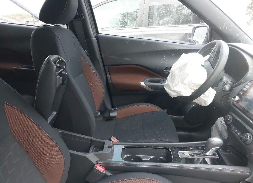 Photo 5 of 2024 Nissan Kicks SR XTRONIC CVT (VIN 3N1CP5DV8RL517609)