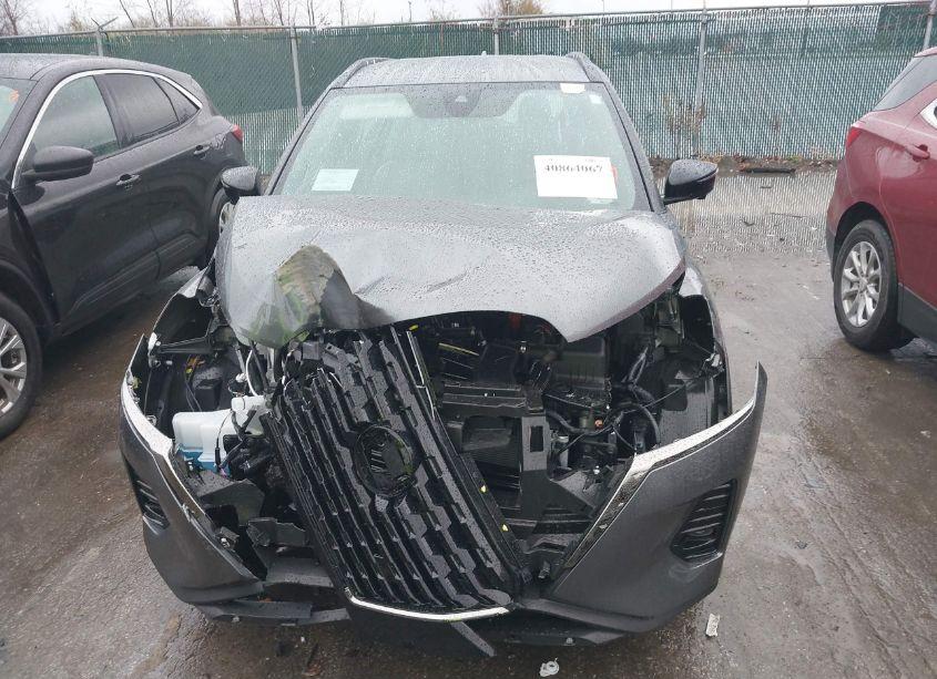 Photo 12 of 2024 Nissan Kicks SR XTRONIC CVT (VIN 3N1CP5DV8RL562839)