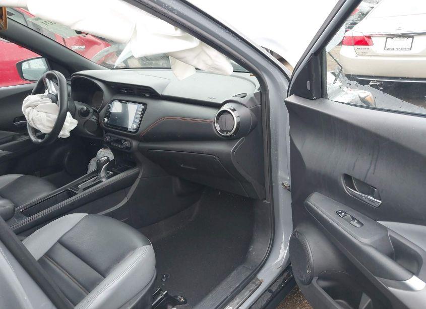 Photo 5 of 2021 Nissan Kicks SR XTRONIC CVT (VIN 3N1CP5DV9ML490140)