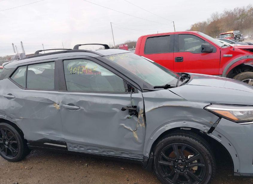 Photo 6 of 2021 Nissan Kicks SR XTRONIC CVT (VIN 3N1CP5DV9ML490140)