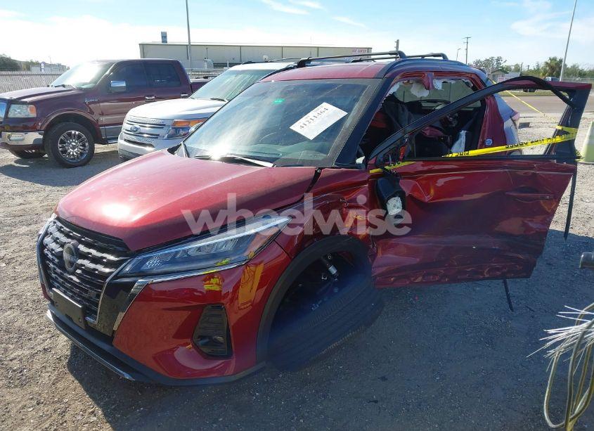 Photo 6 of 2024 Nissan Kicks SR XTRONIC CVT (VIN 3N1CP5DV9RL529929)