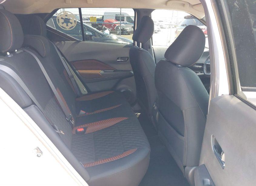 Photo 8 of 2022 Nissan Kicks SR XTRONIC CVT (VIN 3N1CP5DVXNL500238)