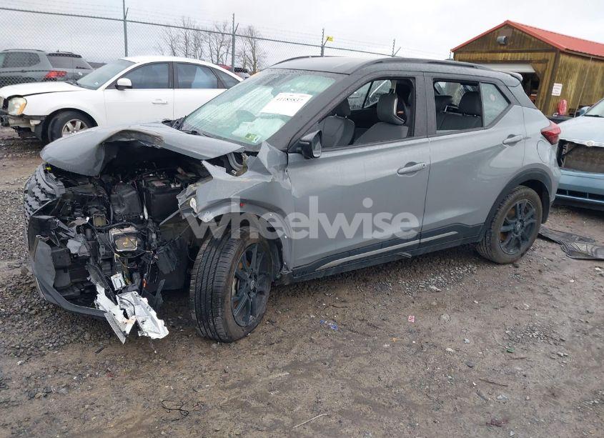 Photo 2 of 2022 Nissan Kicks SR XTRONIC CVT (VIN 3N1CP5DVXNL503219)