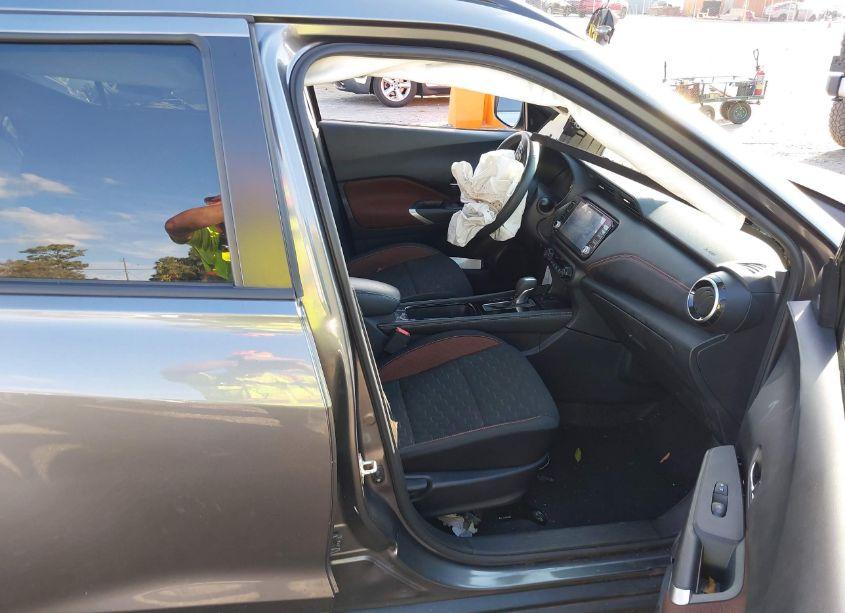 Photo 5 of 2023 Nissan Kicks SR XTRONIC CVT (VIN 3N1CP5DVXPL546901)