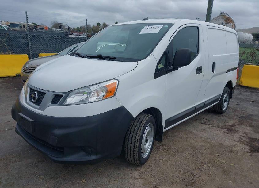 Photo 2 of 2016 Nissan Nv200 SV (VIN 3N6CM0KN0GK696532)