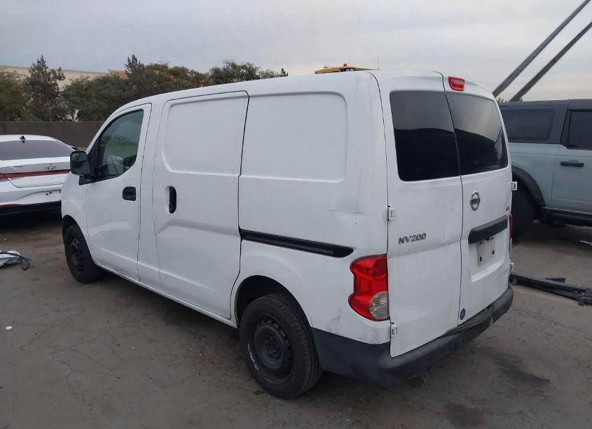 Photo 3 of 2015 Nissan Nv200 SV (VIN 3N6CM0KN2FK708159)