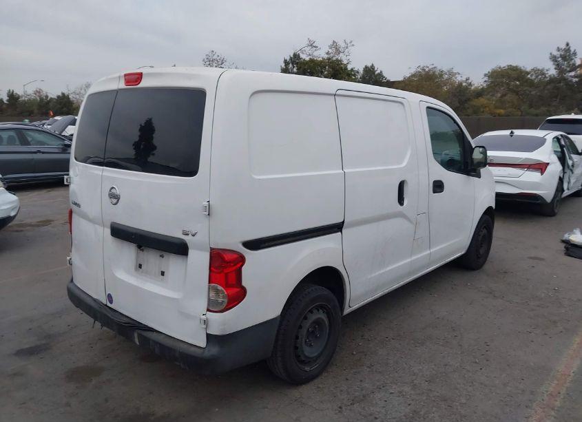 Photo 4 of 2015 Nissan Nv200 SV (VIN 3N6CM0KN2FK708159)