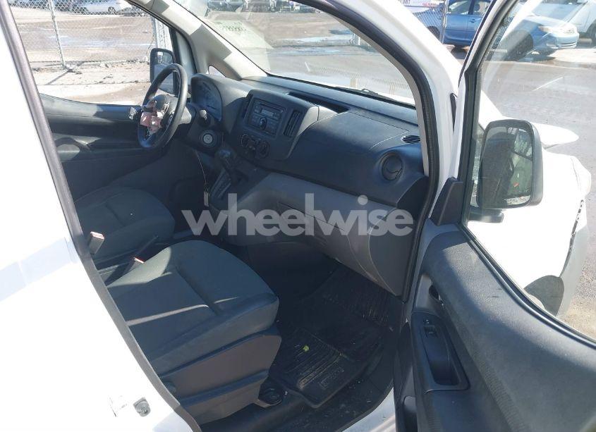 Photo 5 of 2015 Nissan Nv200 SV (VIN 3N6CM0KN2FK712034)