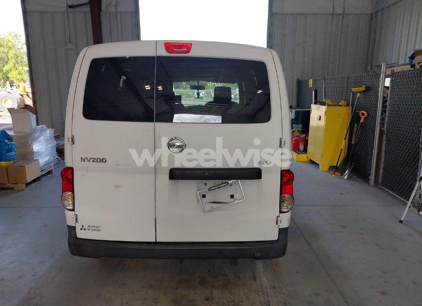 Photo 16 of 2016 Nissan Nv200 SV (VIN 3N6CM0KN2GK695186)