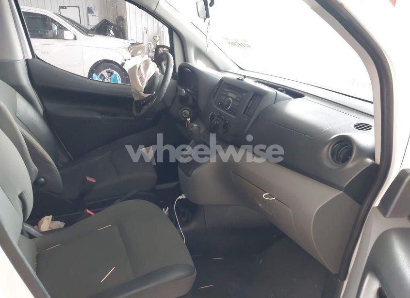 Photo 5 of 2016 Nissan Nv200 SV (VIN 3N6CM0KN2GK695186)