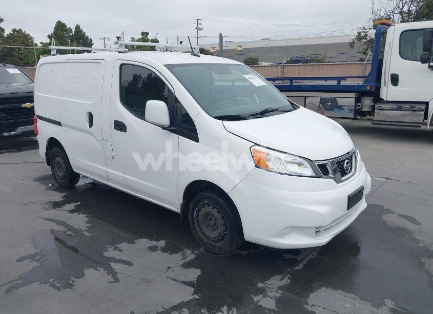 2017 Nissan Nv200 SV (VIN 3N6CM0KN3HK706911) main photo