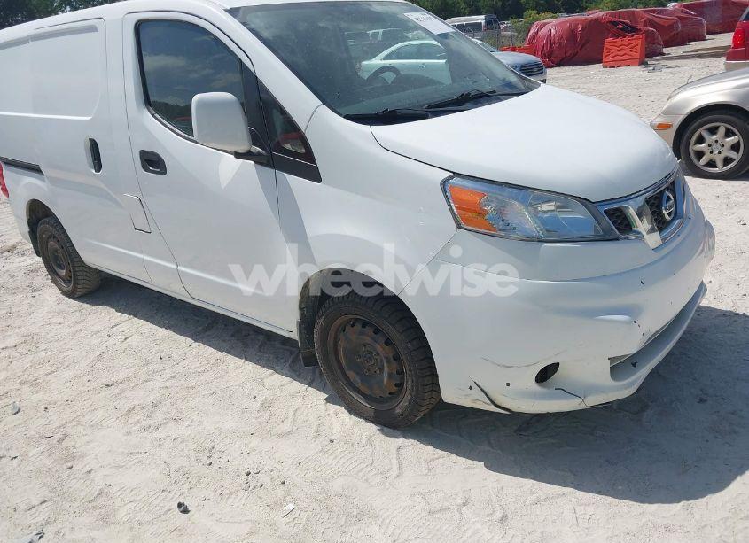 2017 Nissan Nv200 SV (VIN 3N6CM0KN3HK713311) main photo