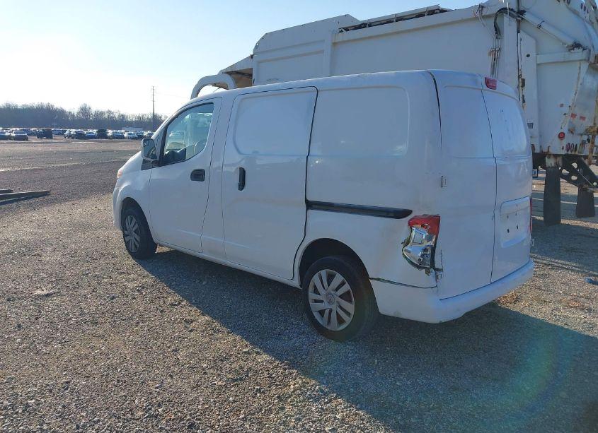 Photo 3 of 2015 Nissan Nv200 SV (VIN 3N6CM0KN5FK702713)