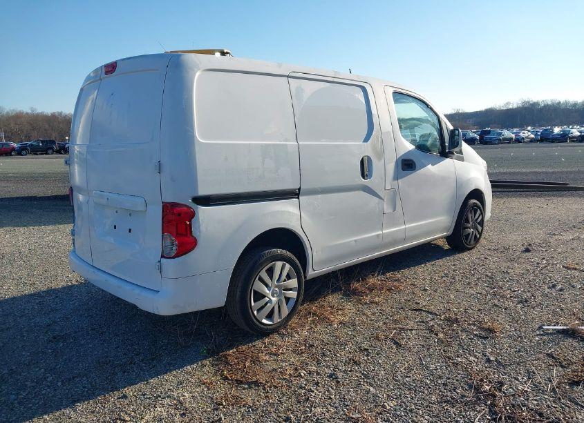 Photo 4 of 2015 Nissan Nv200 SV (VIN 3N6CM0KN5FK702713)