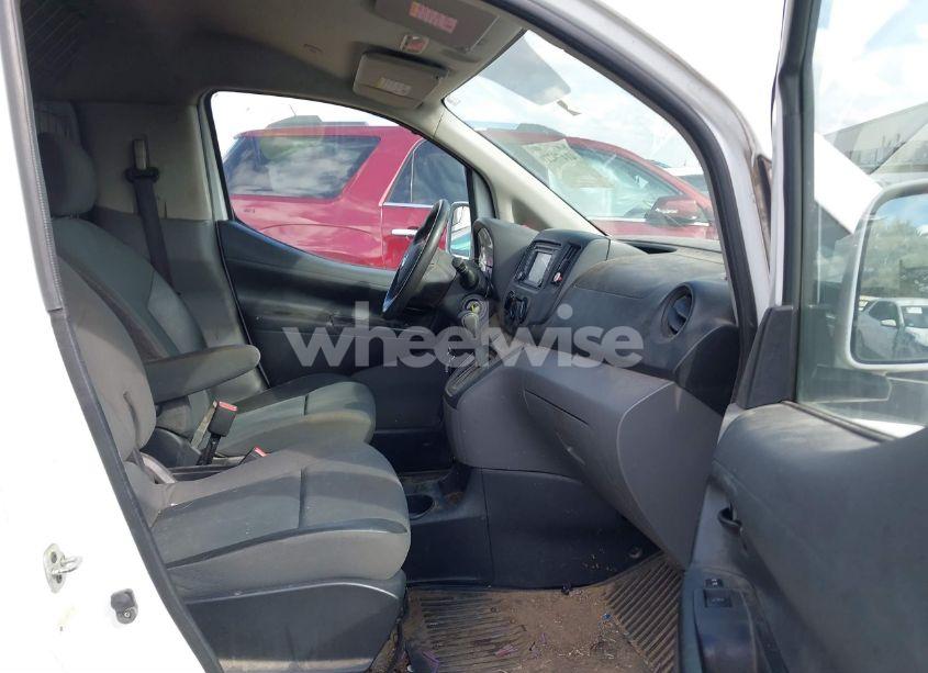 Photo 5 of 2015 Nissan Nv200 SV (VIN 3N6CM0KN6FK726941)