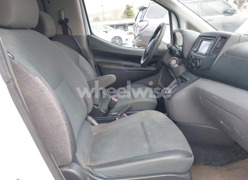 Photo 5 of 2015 Nissan Nv200 SV (VIN 3N6CM0KN8FK727671)