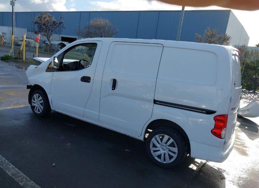 Photo 3 of 2015 Nissan Nv200 SV (VIN 3N6CM0KN9FK690730)